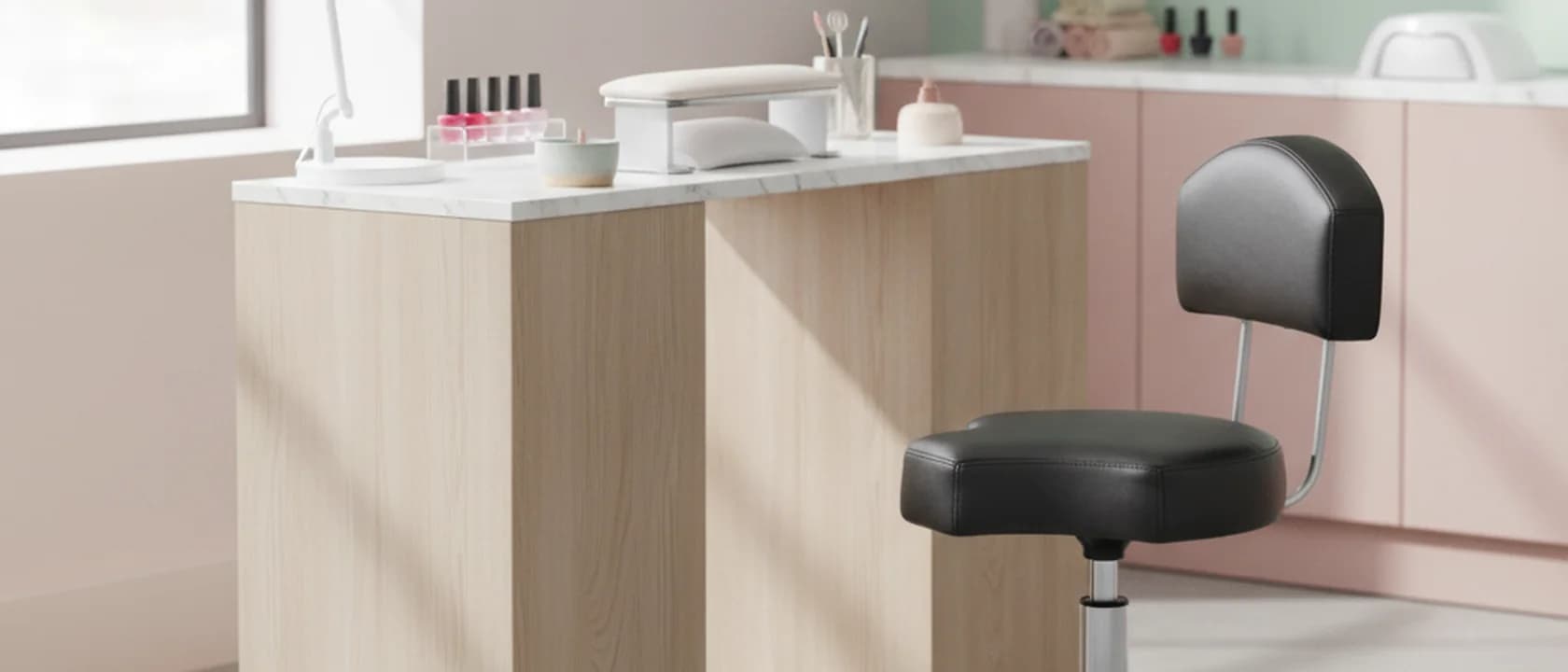 Schmetterlingssitz mit Rückenlehne für Praxis, Studio und Werkstatt